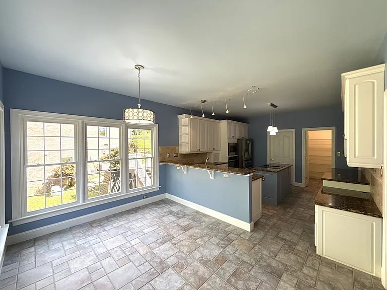 15816 Feeny Ct — Photo 11