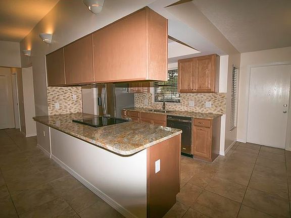 3rd image of 8614 Sandberry Blvd