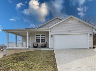 1672 Twelve Oaks Pl, Pevely, MO 63070
