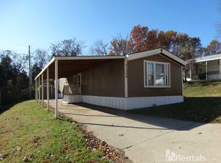 21305 E 4th St S, Independence, MO 64056