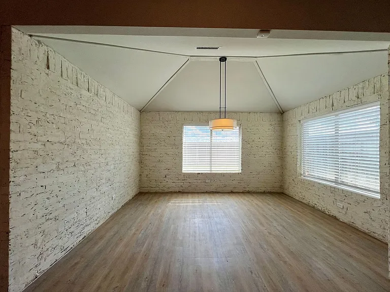 12308 Kenosha Ave — Photo 10