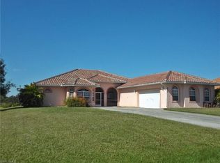 911 Highland Ave, Lehigh Acres, FL 33972