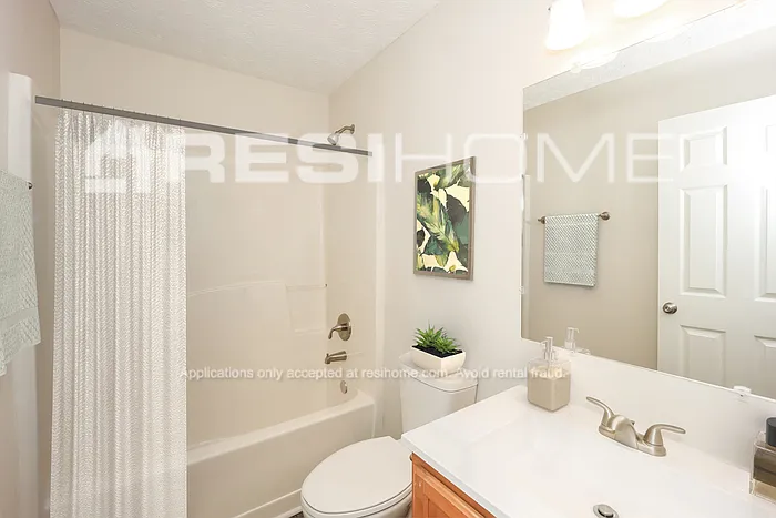 7558 Woodbine Pl — Photo 11