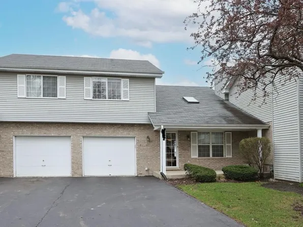 402 S Frontenac St, Aurora, IL 60504