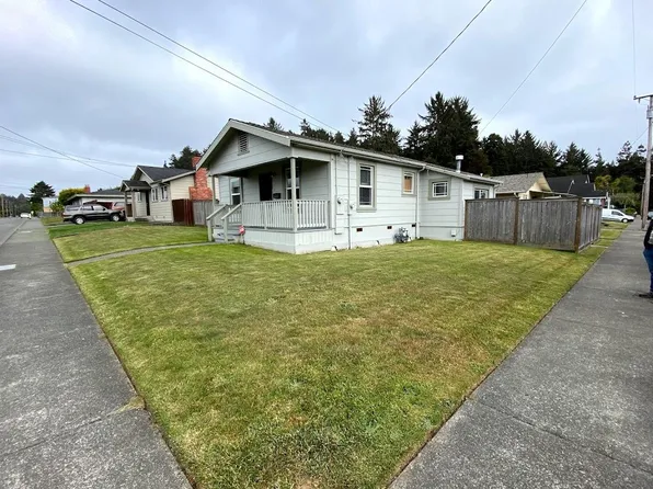 1704 Hodgson St, Eureka, CA 95503