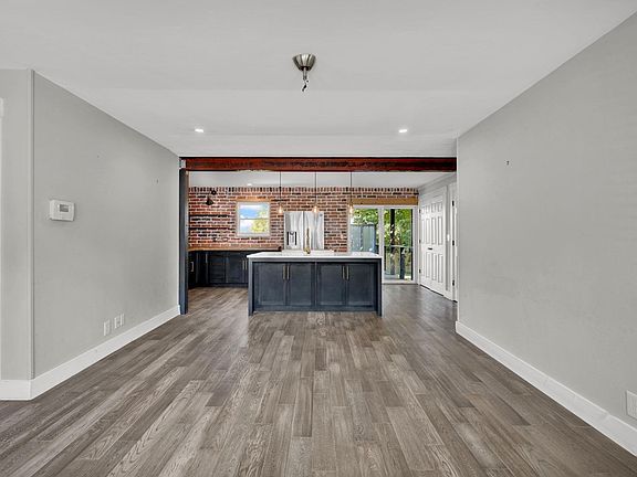 5th image of 4030 W Fleener Ave