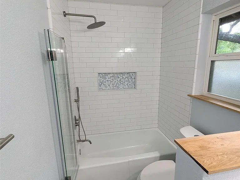 9705 Marlborough Dr — Photo 20