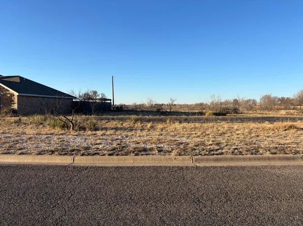 2 N Rim Rd, Ransom Canyon, TX 79366