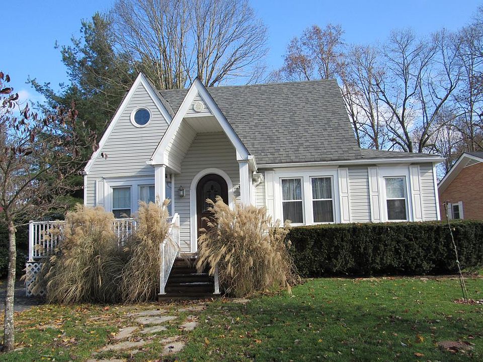 1st image of 115 Parkway St