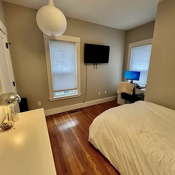 127 Hudson St #1 — Photo 9