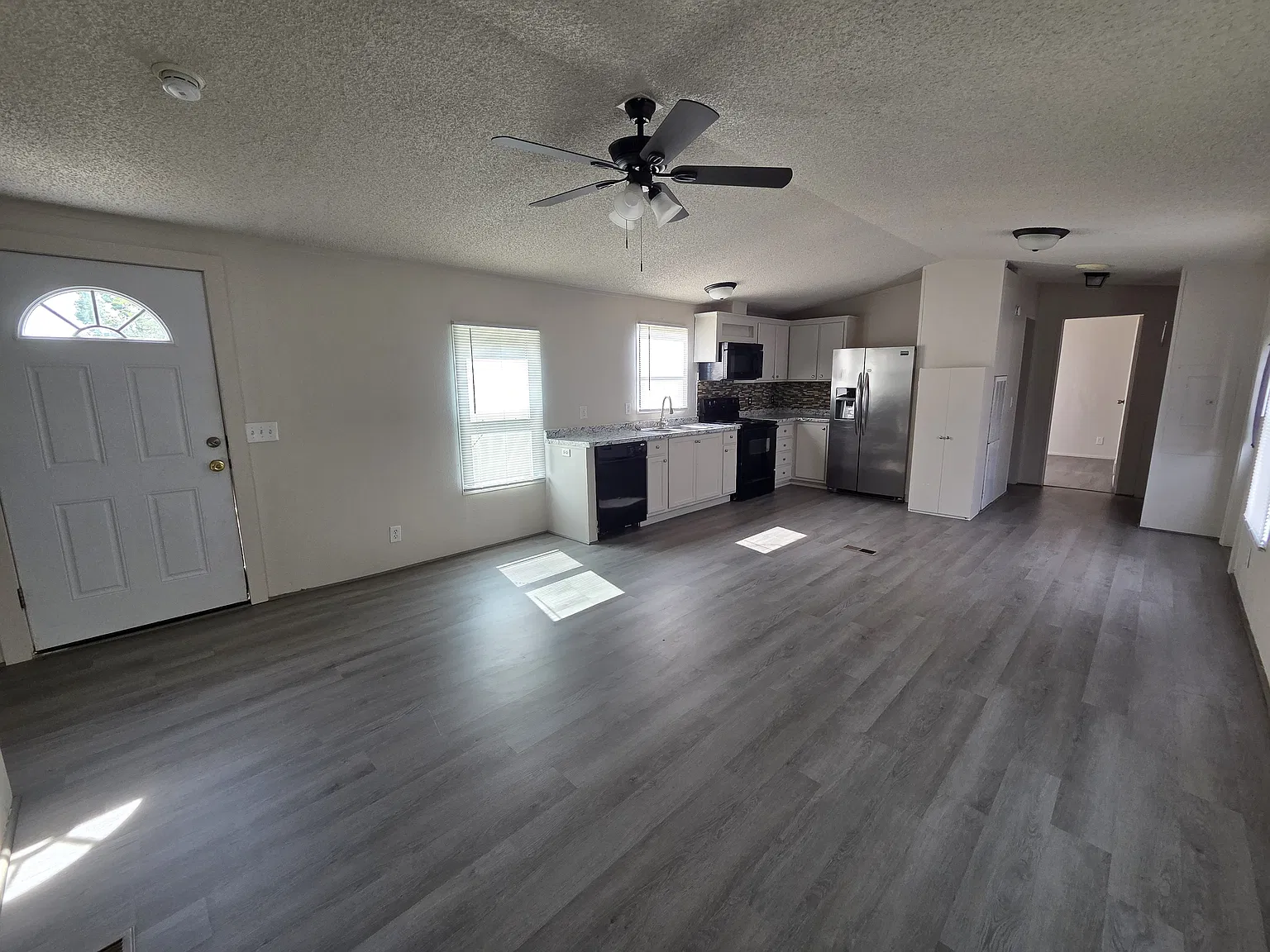 2 bed, 800 sqft, $1,255 — Photo 4