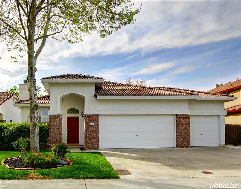 2924 Mallorca Ln photo 1