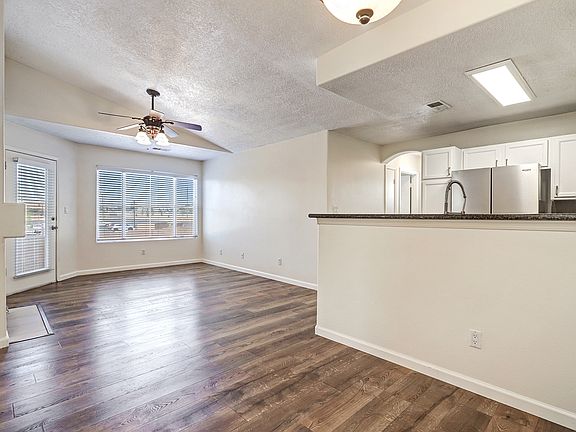 5th image of 7817 Louisiana Blvd NE Unit 1801