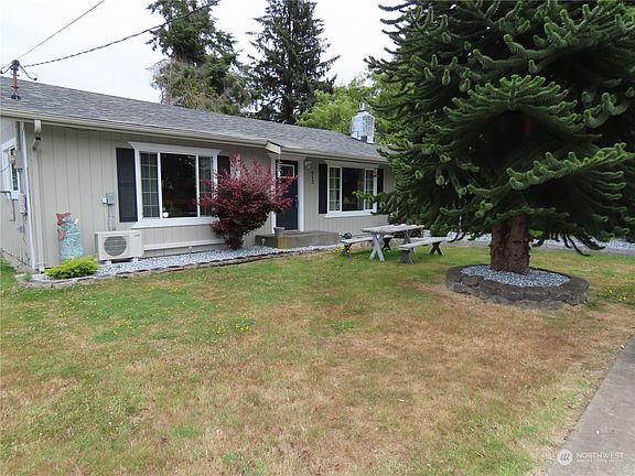 2nd image of 412 E King Street