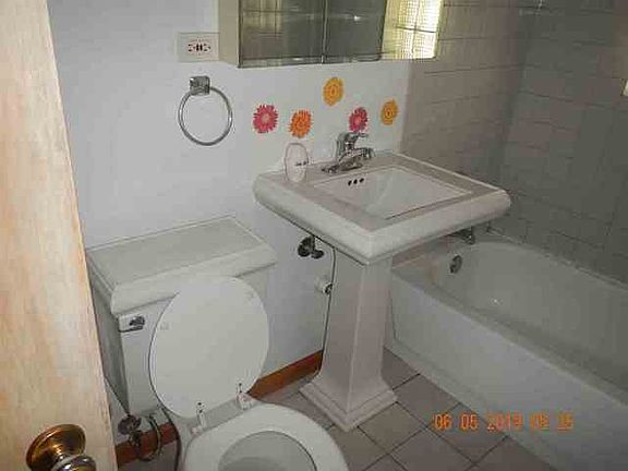5th image of 14308 S McKinley Ave
