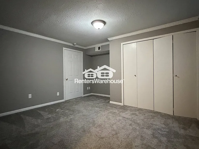 723 Tyler St NE — Photo 15