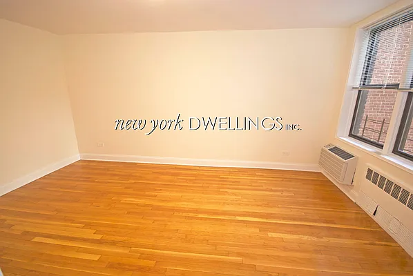 Rented by New York Dwellings LLC | media 33