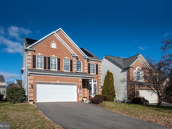5th image of 1004 Hotchkiss Ct