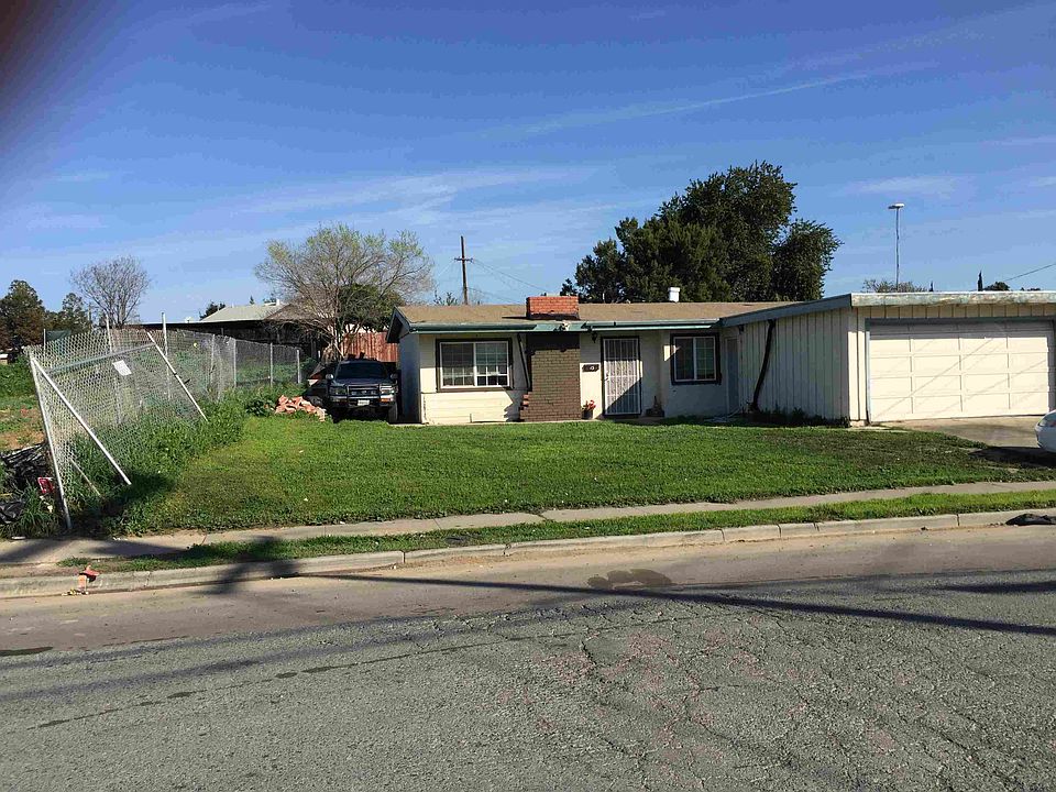 1st image of 13 Bryan Ave