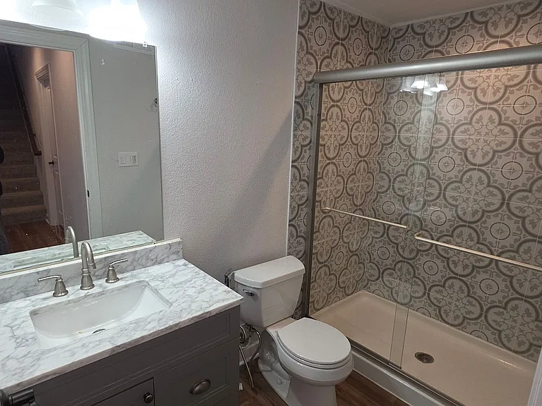 W239N3743 River Birch Ct — Photo 39