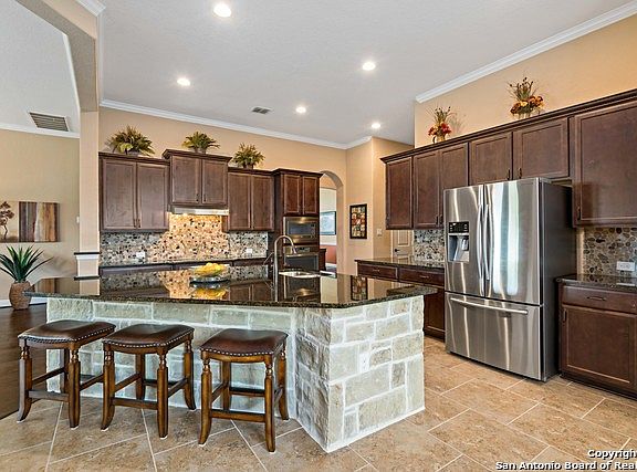 2nd image of 3323 Harvest Hill Blvd