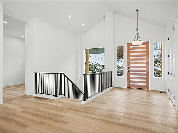 4th image of 5112 S Jordan Ln