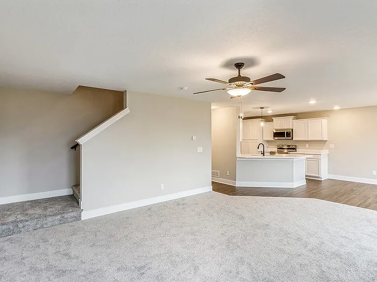 Livingroom - 2 (open concept)