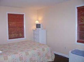 5th image of 2465 Rhonda Dr