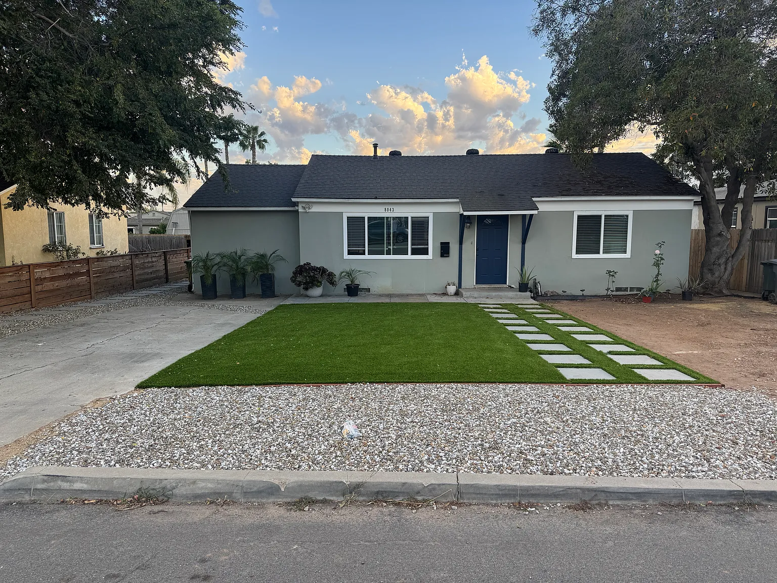 3 bed, 1135 sqft, $3,800 — Photo 2