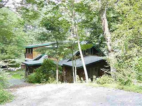 1st image of 40 Lake Dr