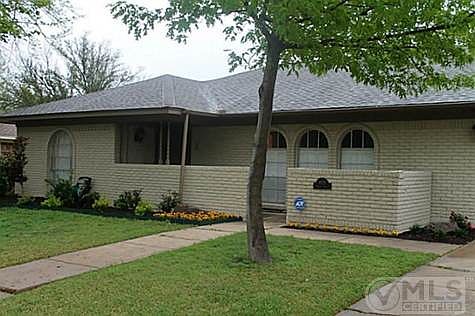 1st image of 4029 Aragon Dr