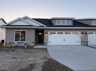 841 Armands Ln, Tiffin, IA 52340