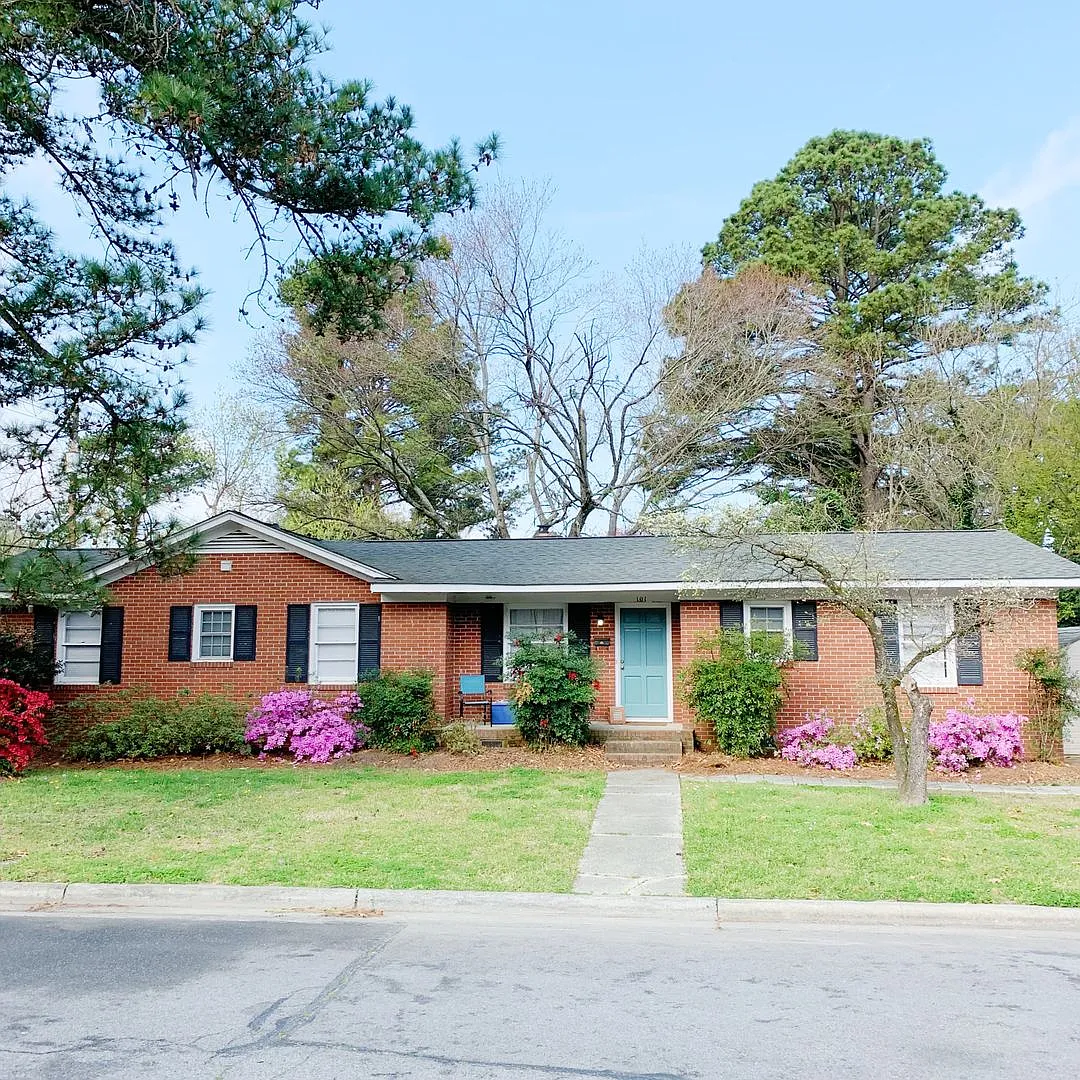 101 N Meade St. — Photo 1