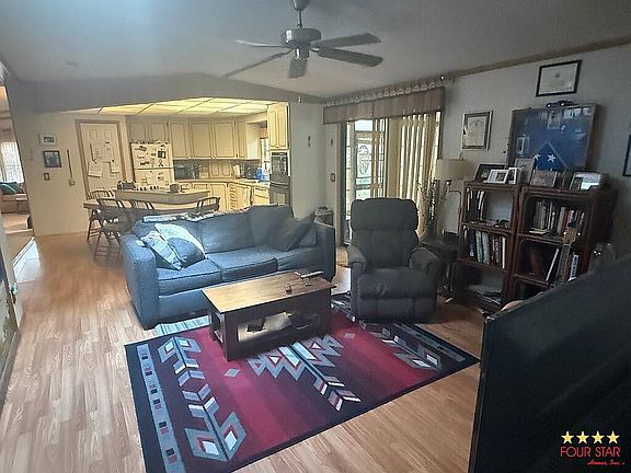 2nd image of 18 Horseshoe Falls Dr