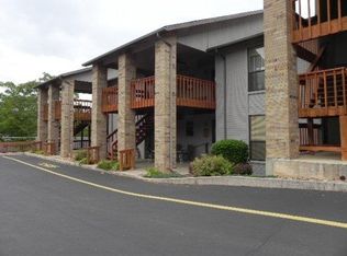 303 Port Dr UNIT 6, Kimberling City, MO 65686