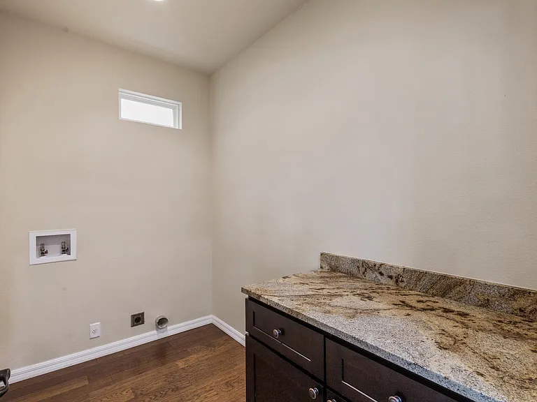 509 Sunbranch Ln — Photo 11