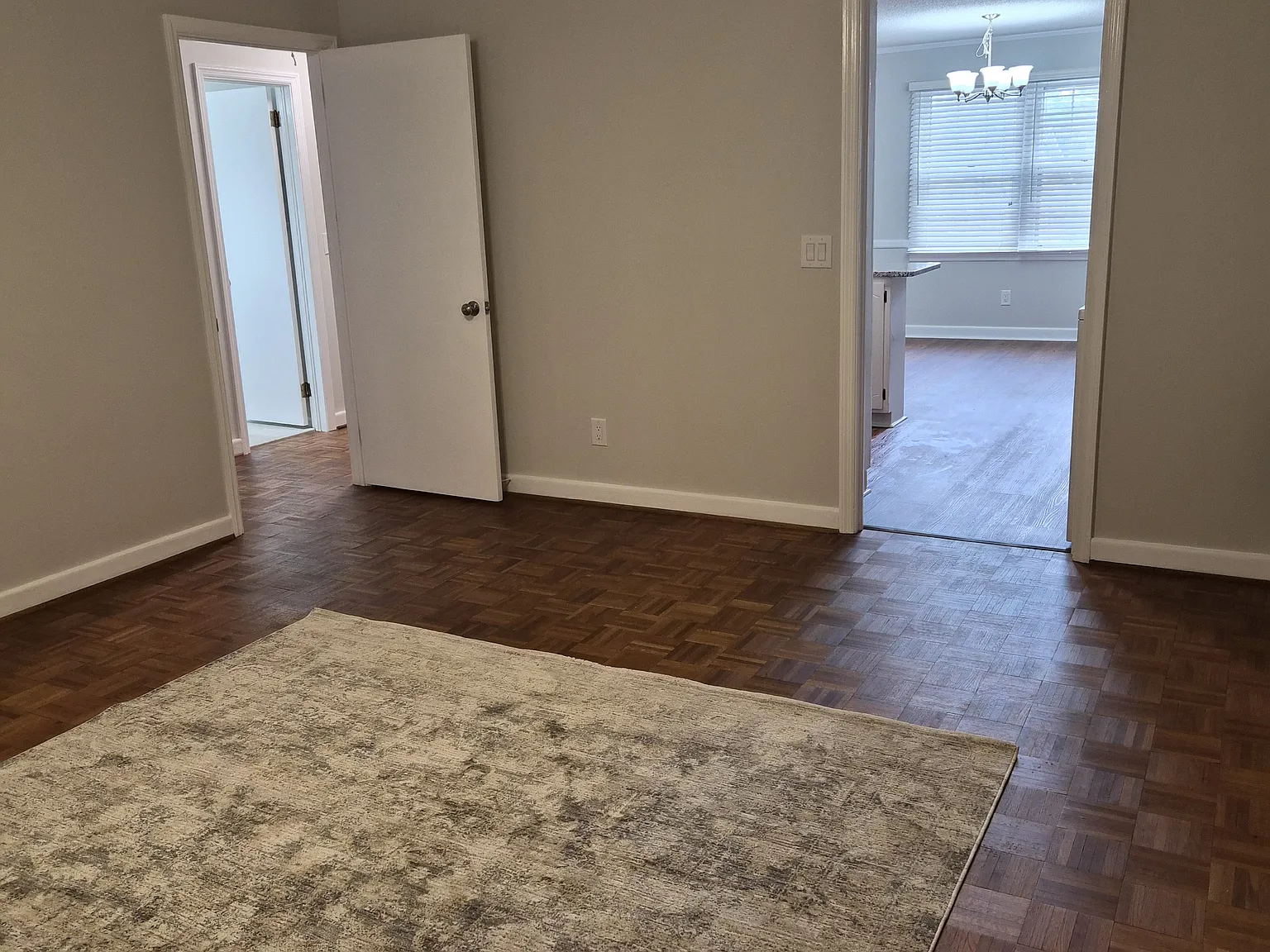 2 bed, 1000 sqft, $1,395 — Photo 3