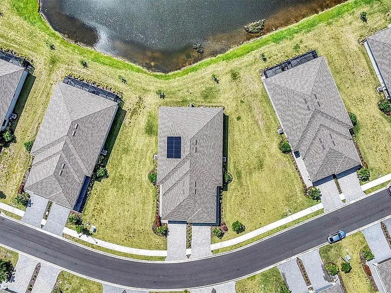 2049 Bonito Way — Photo 40