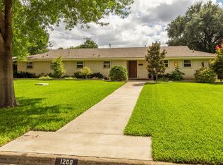 1200 Redbud Dr, Arlington, TX 76012
