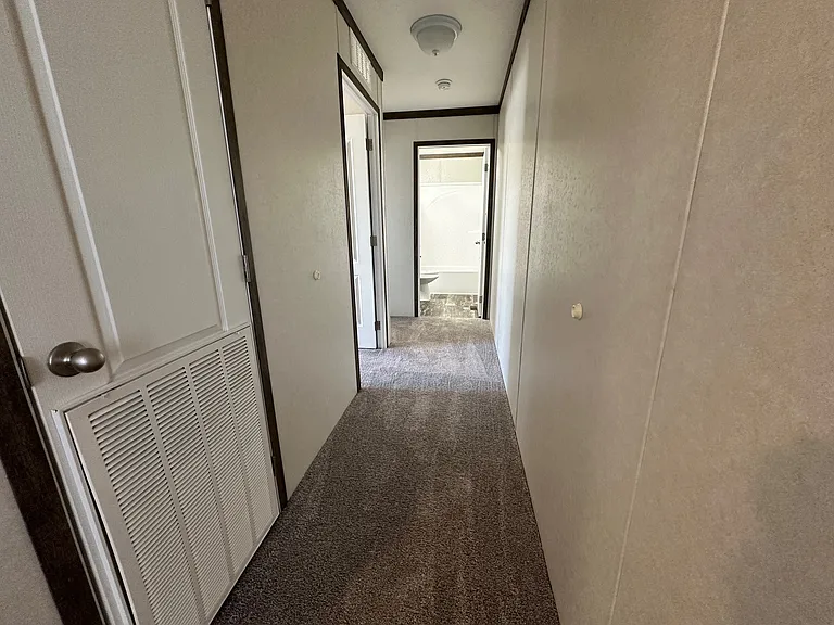 642 Oregon St #642 — Photo 10