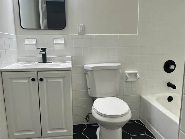 25 East 34th Street image 10 of 13