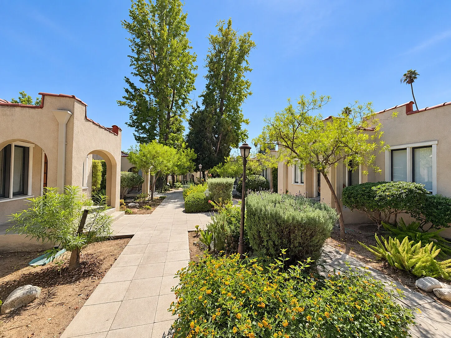 1044 E Orange Grove Blvd — Photo 3