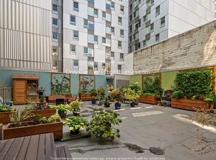 533 NE Holladay St APT 209, Portland, OR 97232