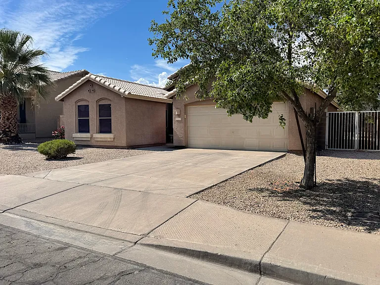 12614 W Avalon Dr — Photo 4