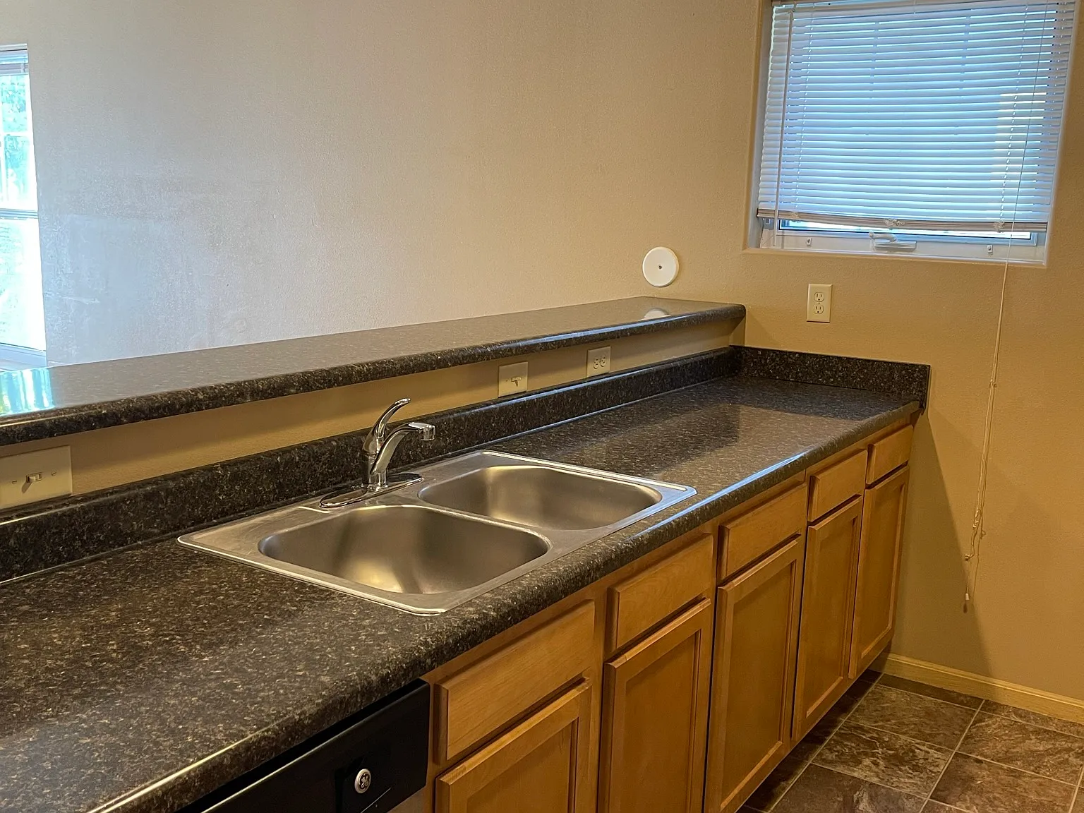 3 bed, 1771 sqft, $2,611 — Photo 3