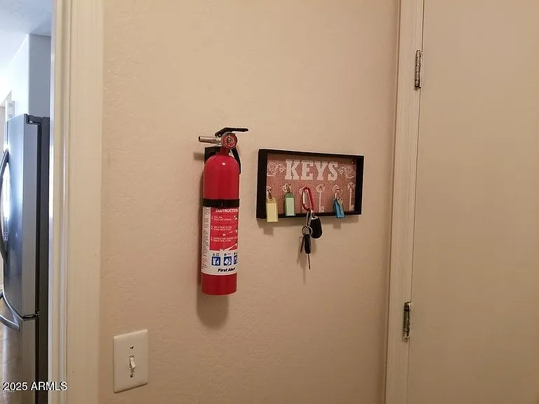 40250 W Green Ct — Photo 12