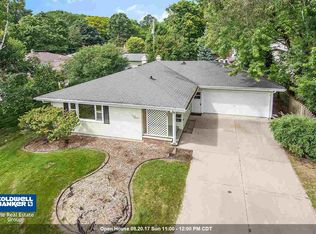 1100 E Woodland Ave, Appleton, WI 54911