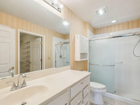 116 Westend Ave, Freeport, NY
