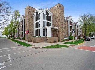 311 N Hancock St APT 321, Madison, WI 53703
