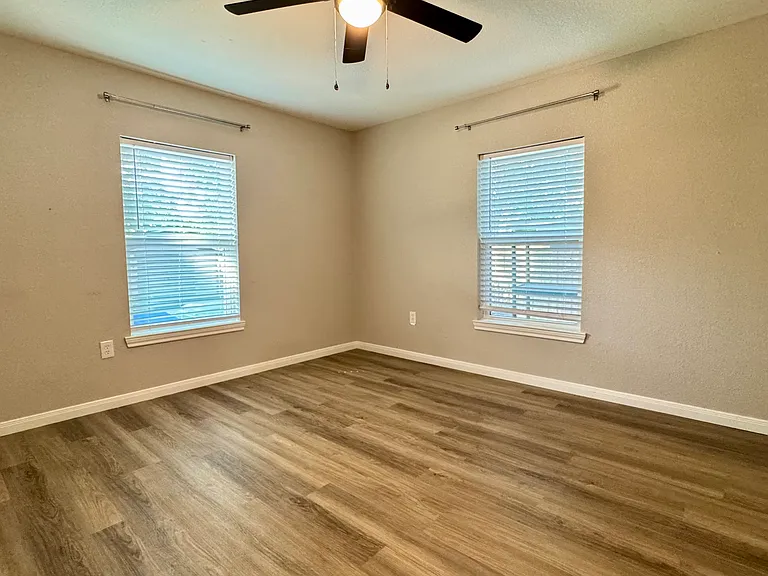 3700 Ethel Ave — Photo 9
